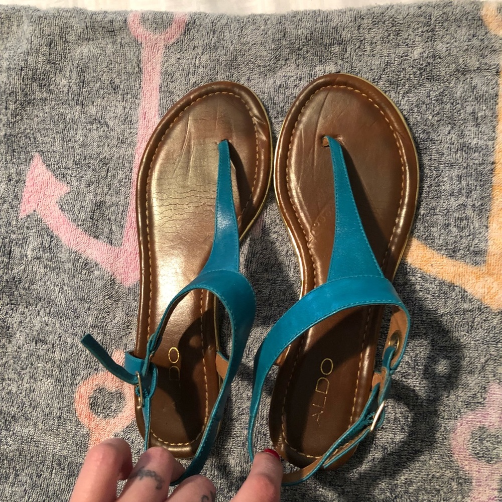 Sandal